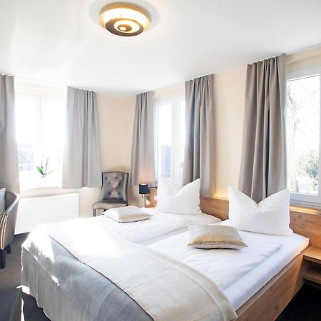 Hotel & Gutsgasthaus Koeberle Lindau  Esterno foto