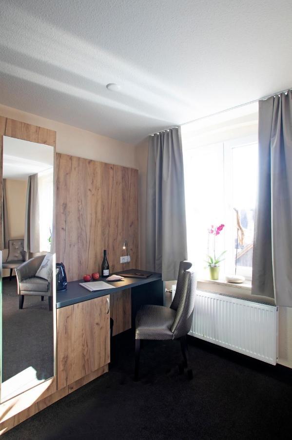 Hotel & Gutsgasthaus Koeberle Lindau  Esterno foto